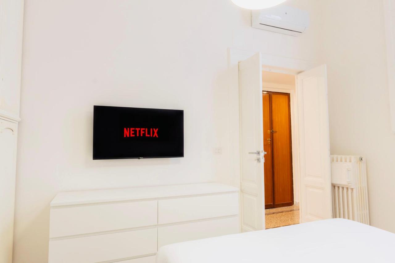 Daniel'S Apartment Бари Экстерьер фото